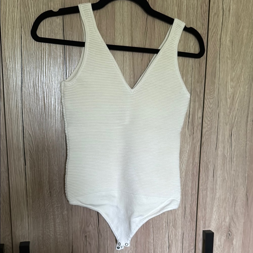 Abercrombie and fitch White Ribbed Sleeveless Bodysuit- nwot